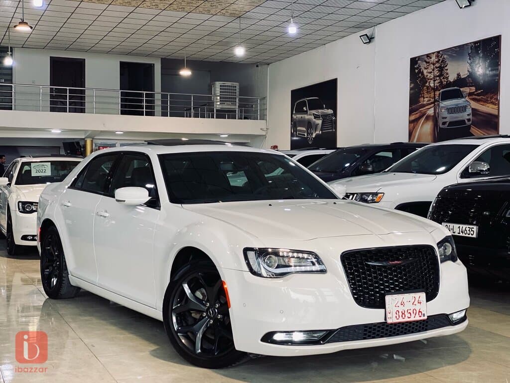Chrysler 300 S