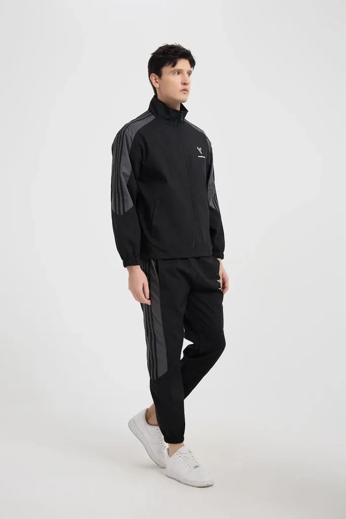 Stylish Bee Men Core Tracksuit 3