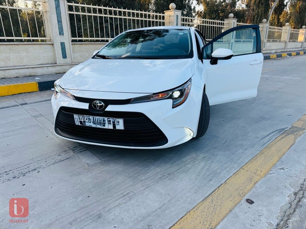 Toyota Corolla LE