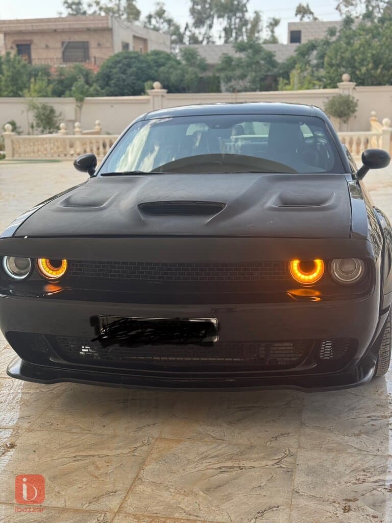 Dodge Challenger Srt8