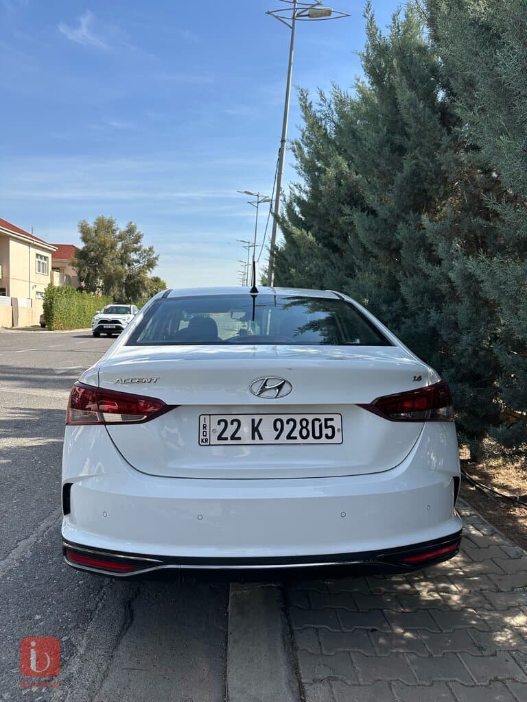 Hyundai Accent 4
