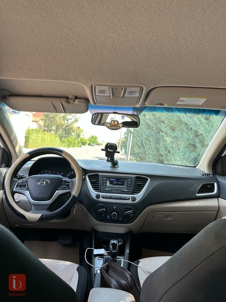 Hyundai Accent 7