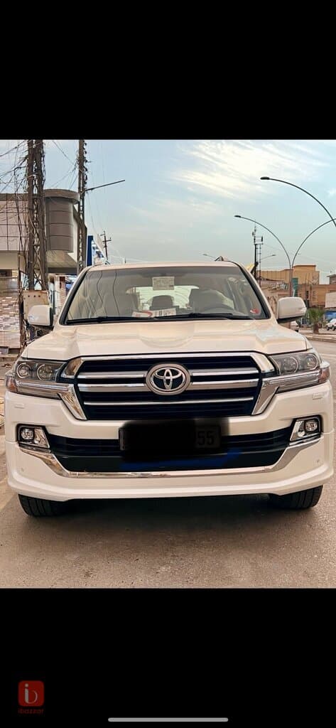 Toyota Land Cruiser GXR 5