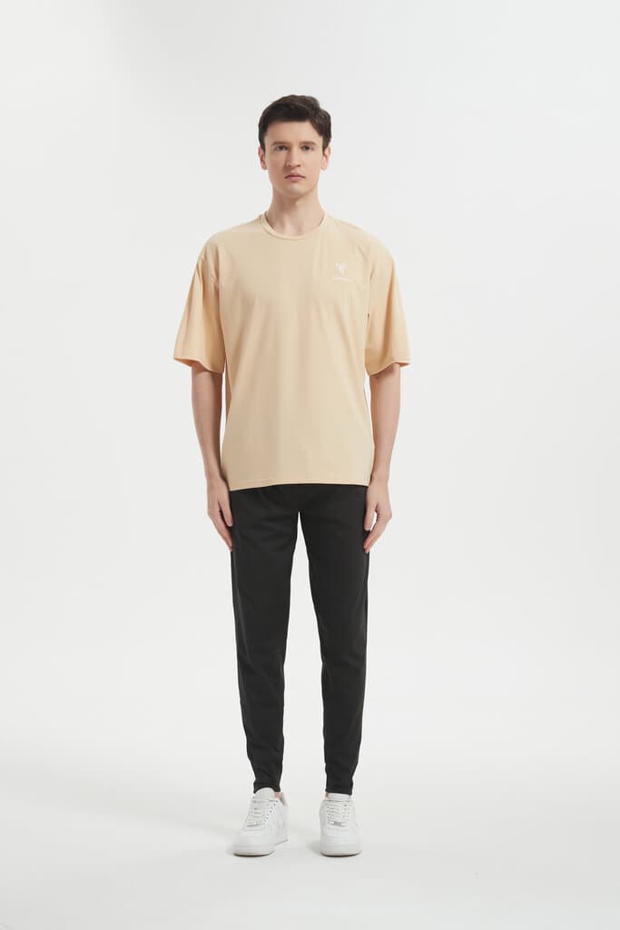 ESSENTIAL OVERSIZED T-SHIRT