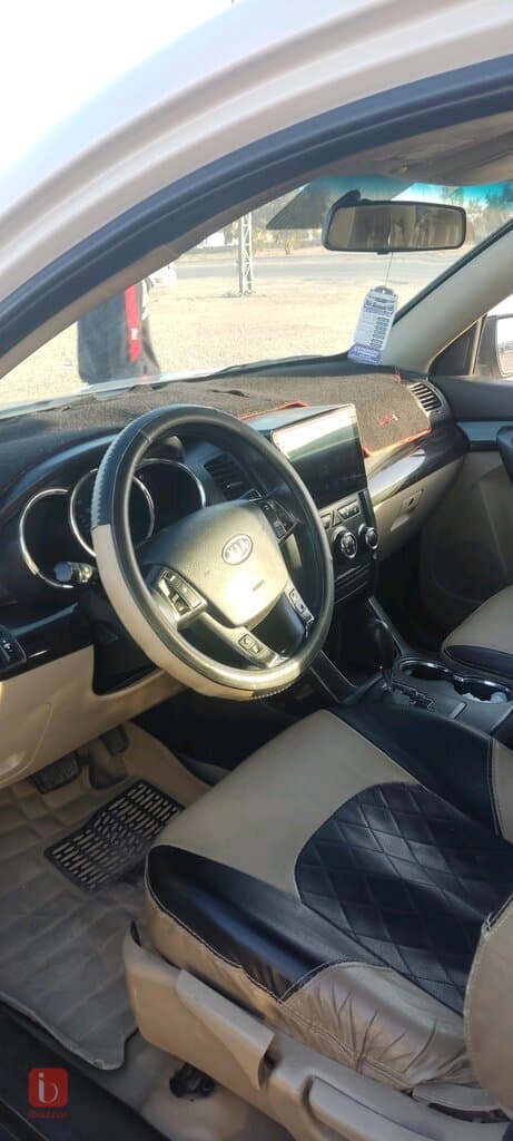 KIA Sorento LX 10