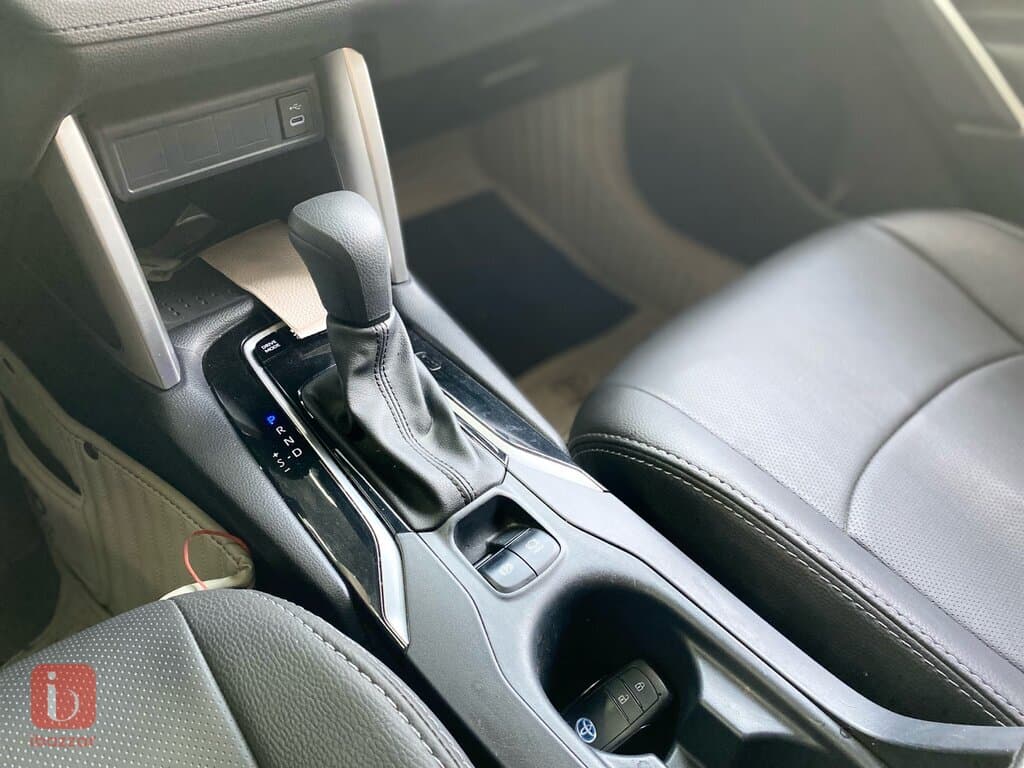Toyota Corolla Cross 9