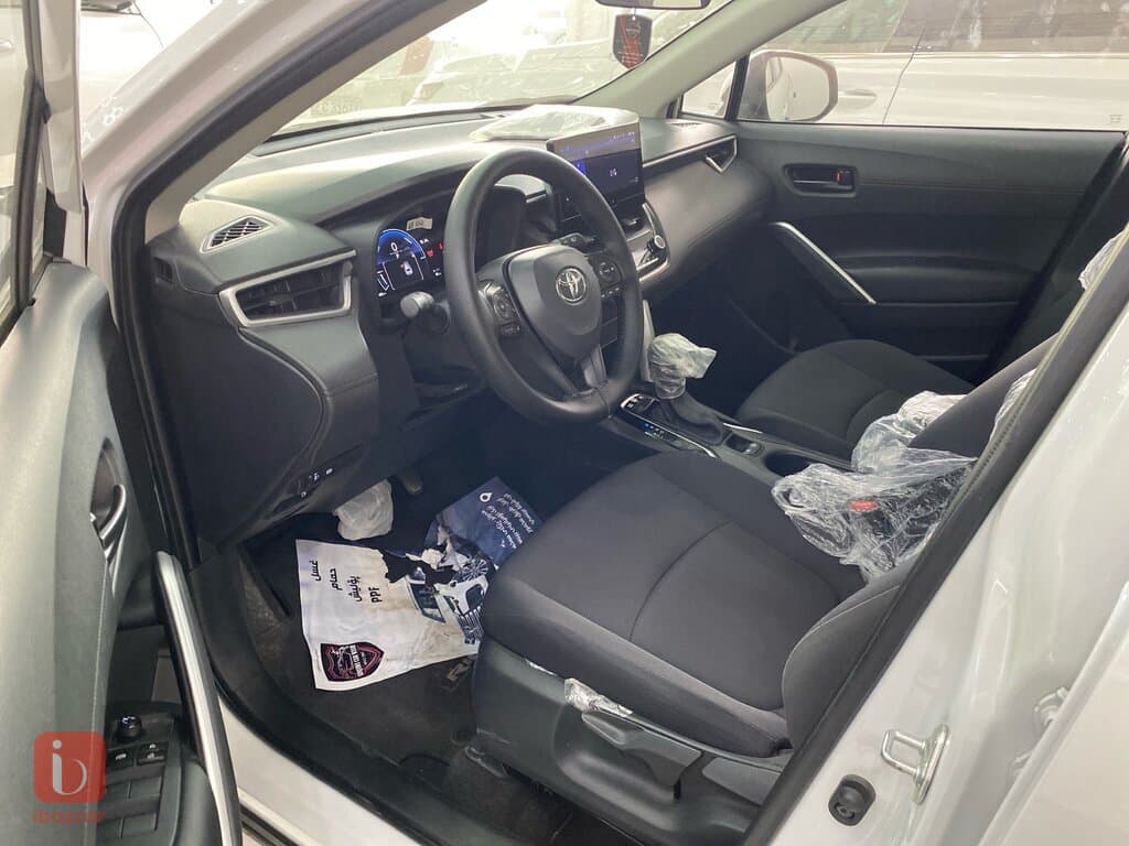 Toyota Corolla Cross 12