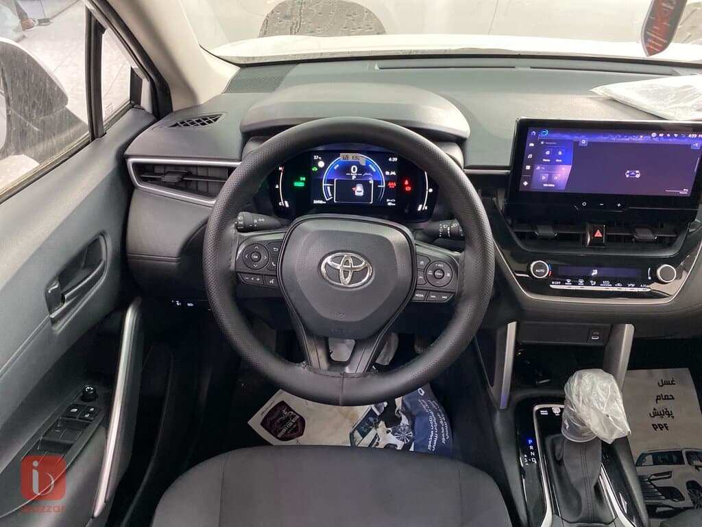 Toyota Corolla Cross 9