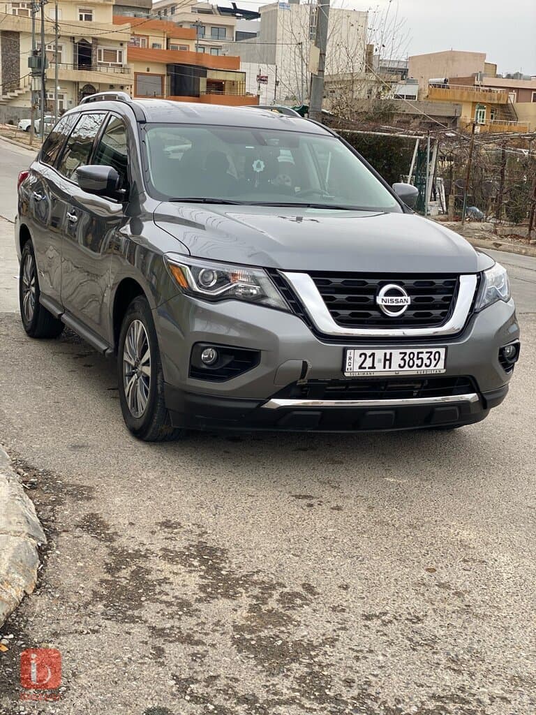 Nissan Pathfinder SV