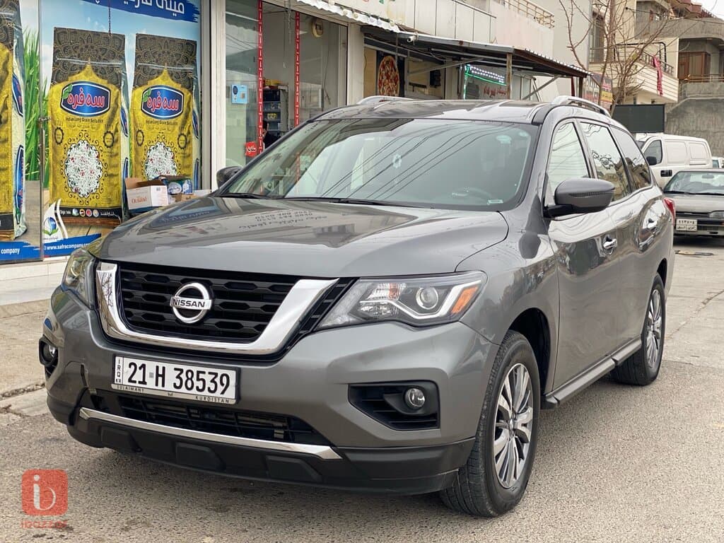 Nissan Pathfinder SV 3