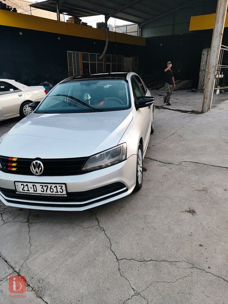 Volkswagen Jetta S 5