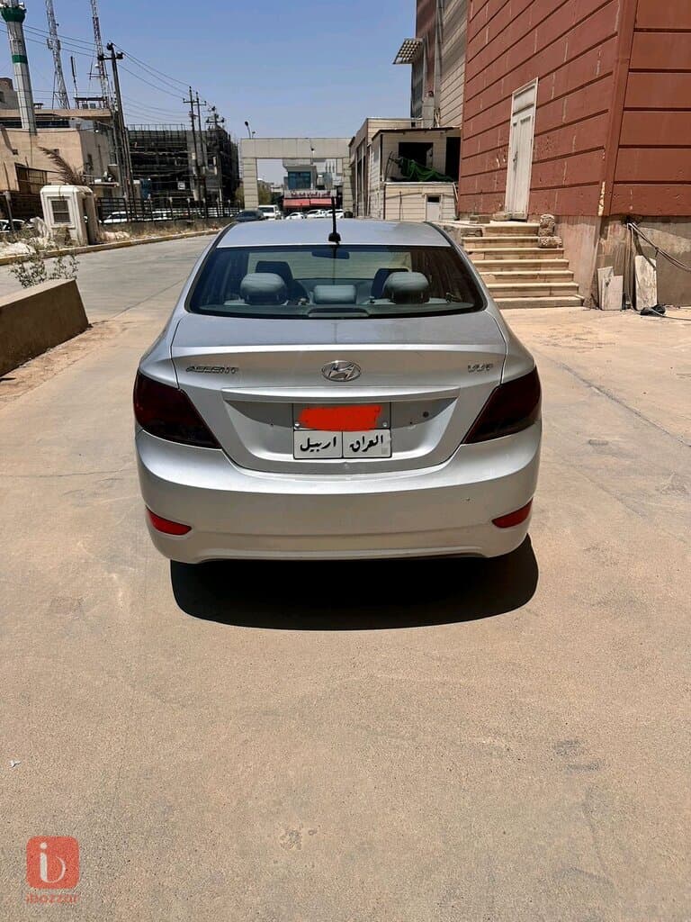 Hyundai Accent 4
