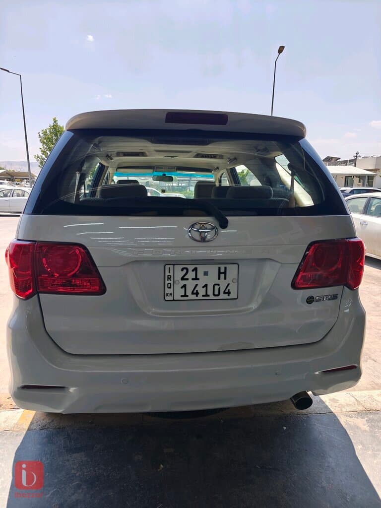 Toyota Fortuner 3