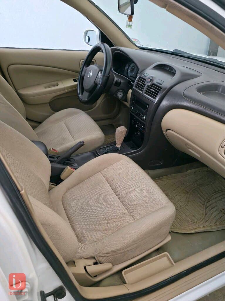 Nissan Sunny 5