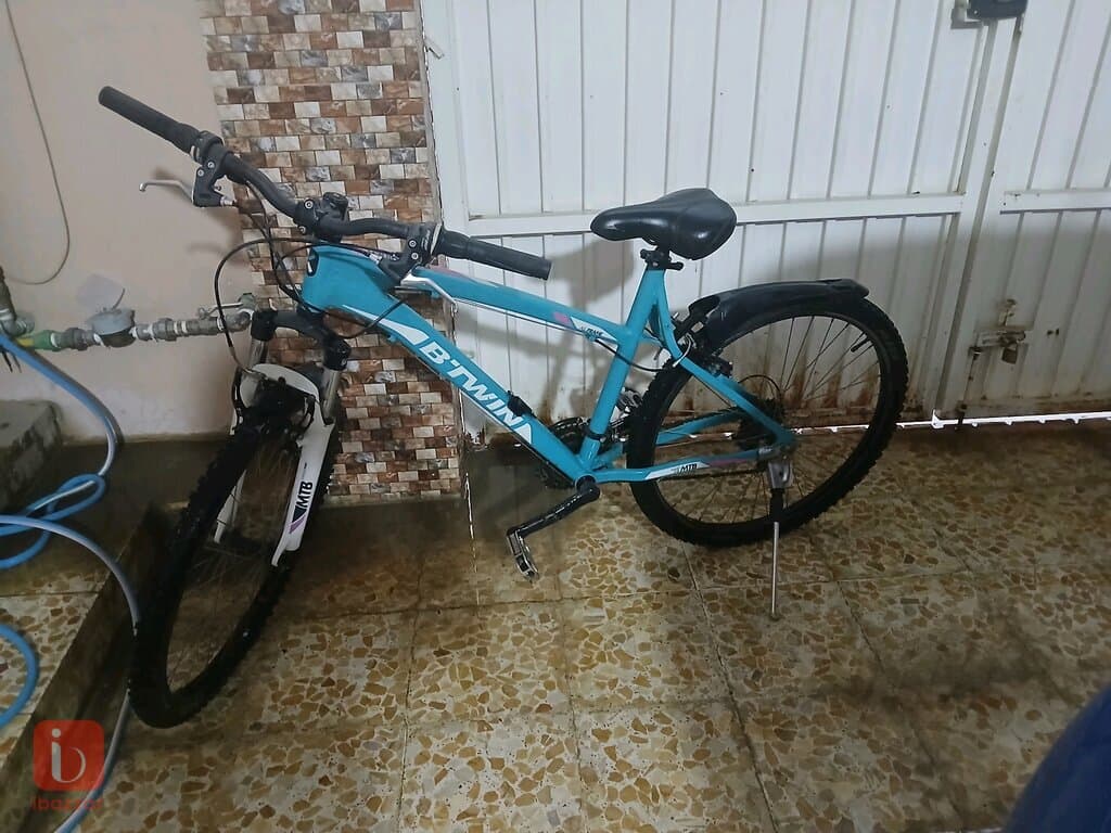 B-TWIN bike