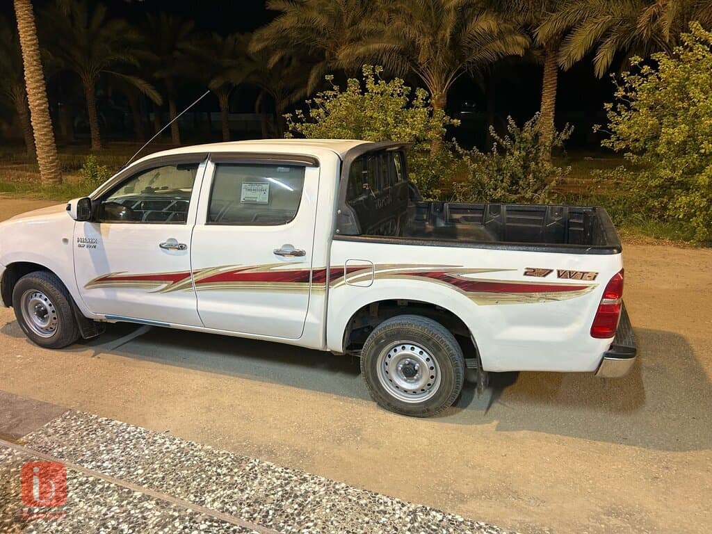 Toyota Hilux Double Cab GLX AWD P 4