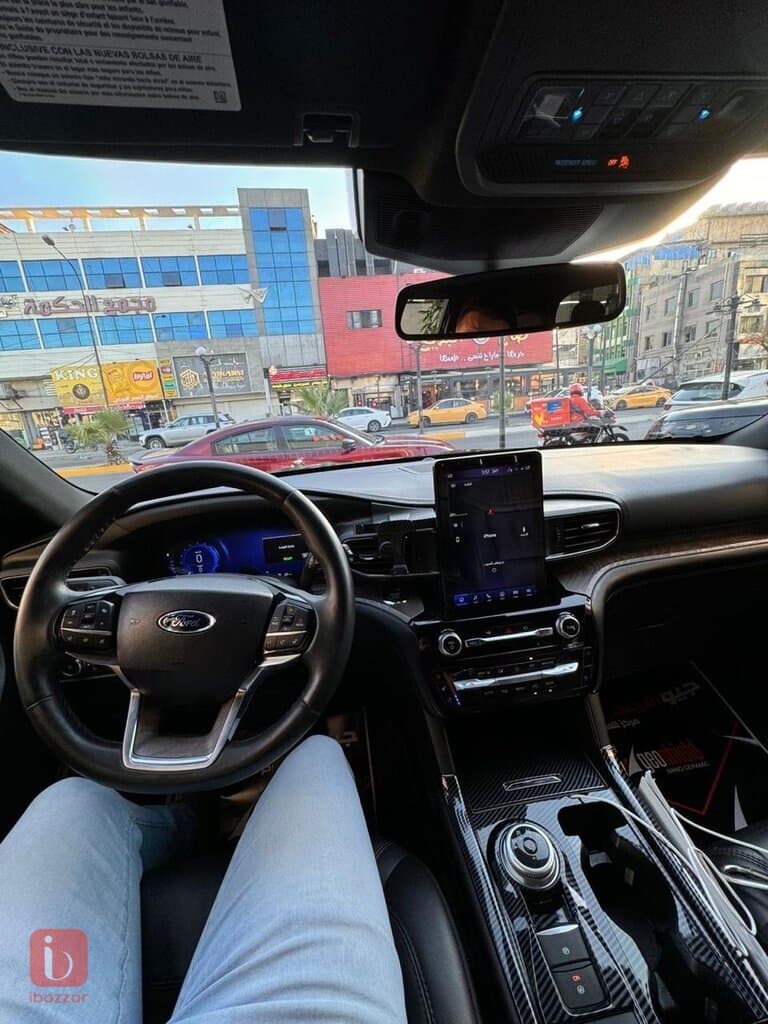 Ford Explorer Platinum 7