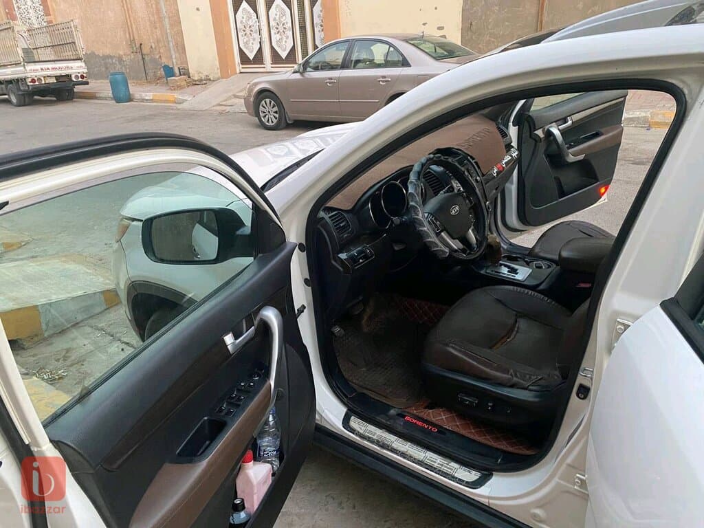 KIA Sorento DLX AWD 3
