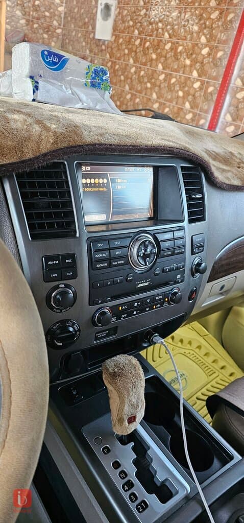 Nissan Armada LE 6