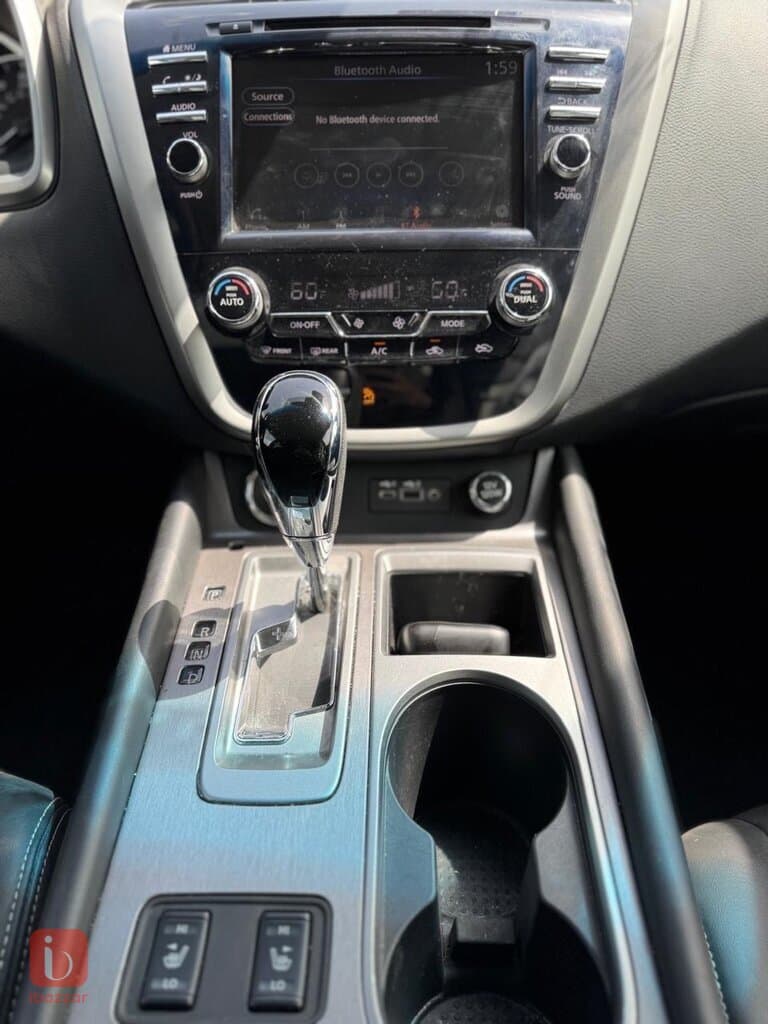 Nissan Murano SV 10