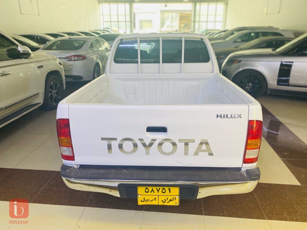 Toyota Hilux 4
