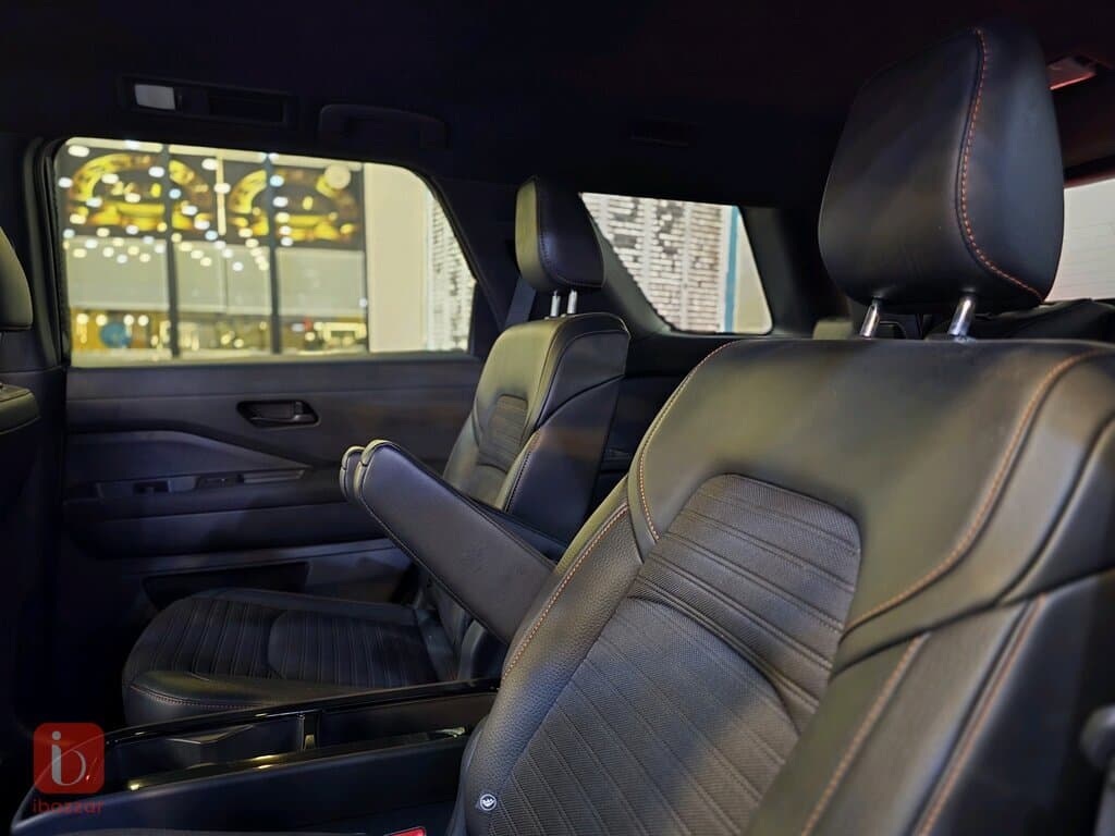 Nissan Pathfinder 5