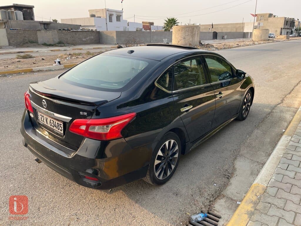 Nissan Sentra SR 4
