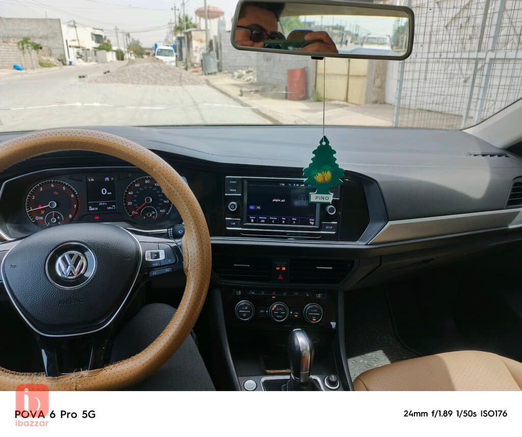 Volkswagen Jetta SE 6