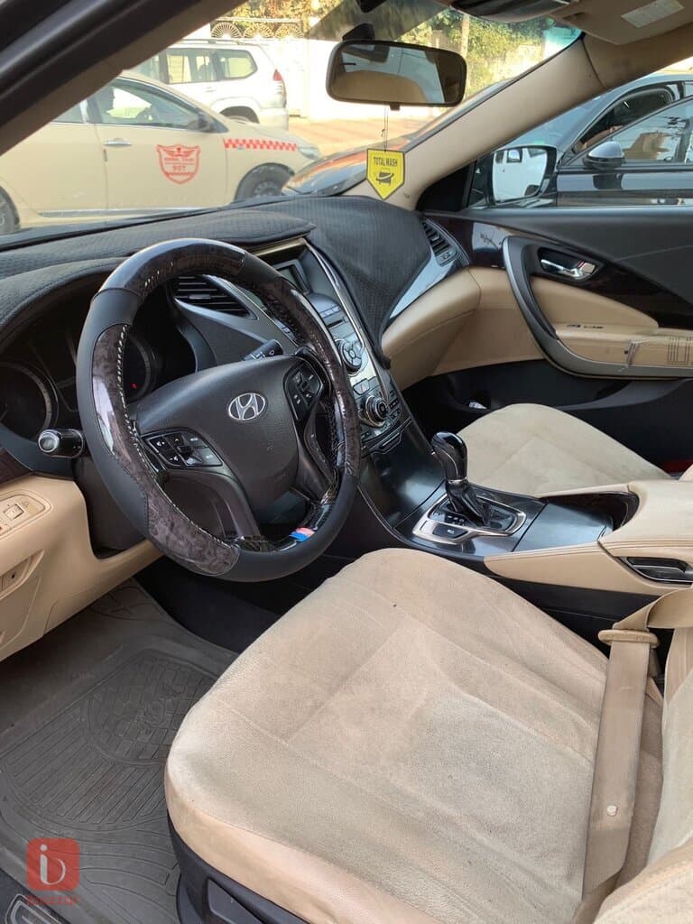 Hyundai Azera 9
