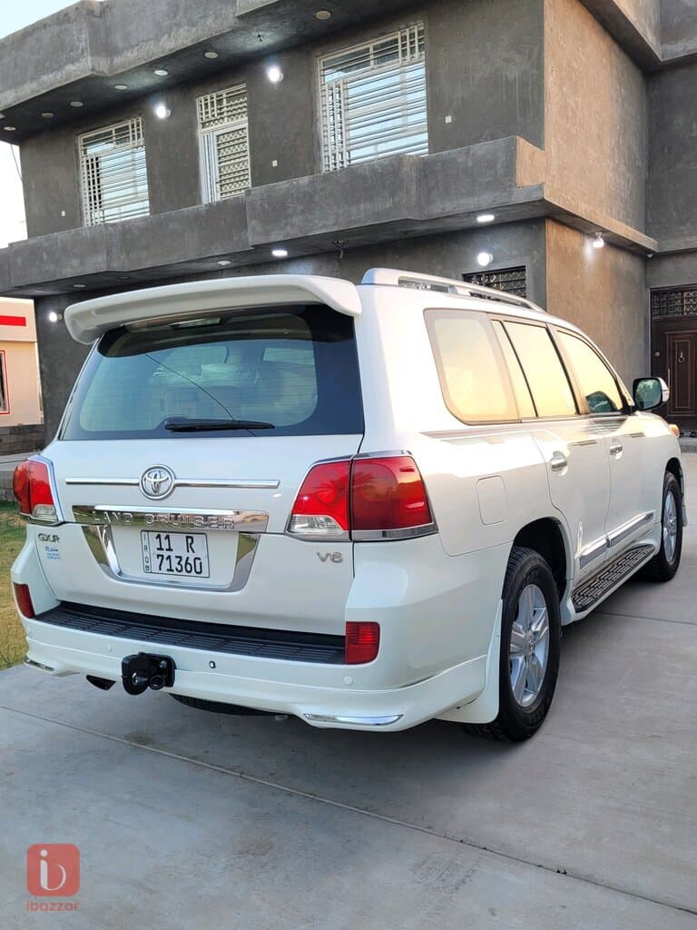 Toyota Land Cruiser GXR 5