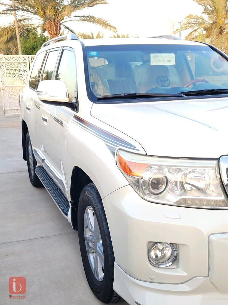 Toyota Land Cruiser GXR 9