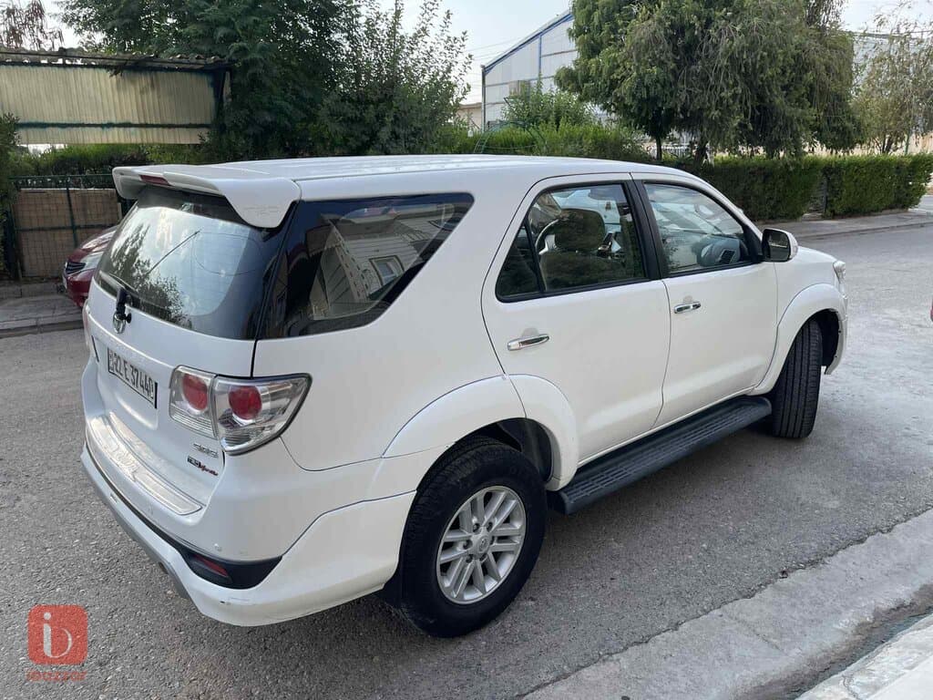 Toyota Fortuner TRD Sportivo 2