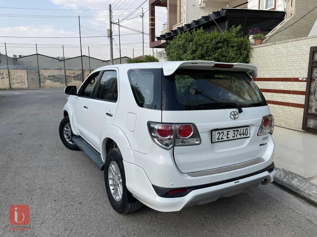 Toyota Fortuner TRD Sportivo 3