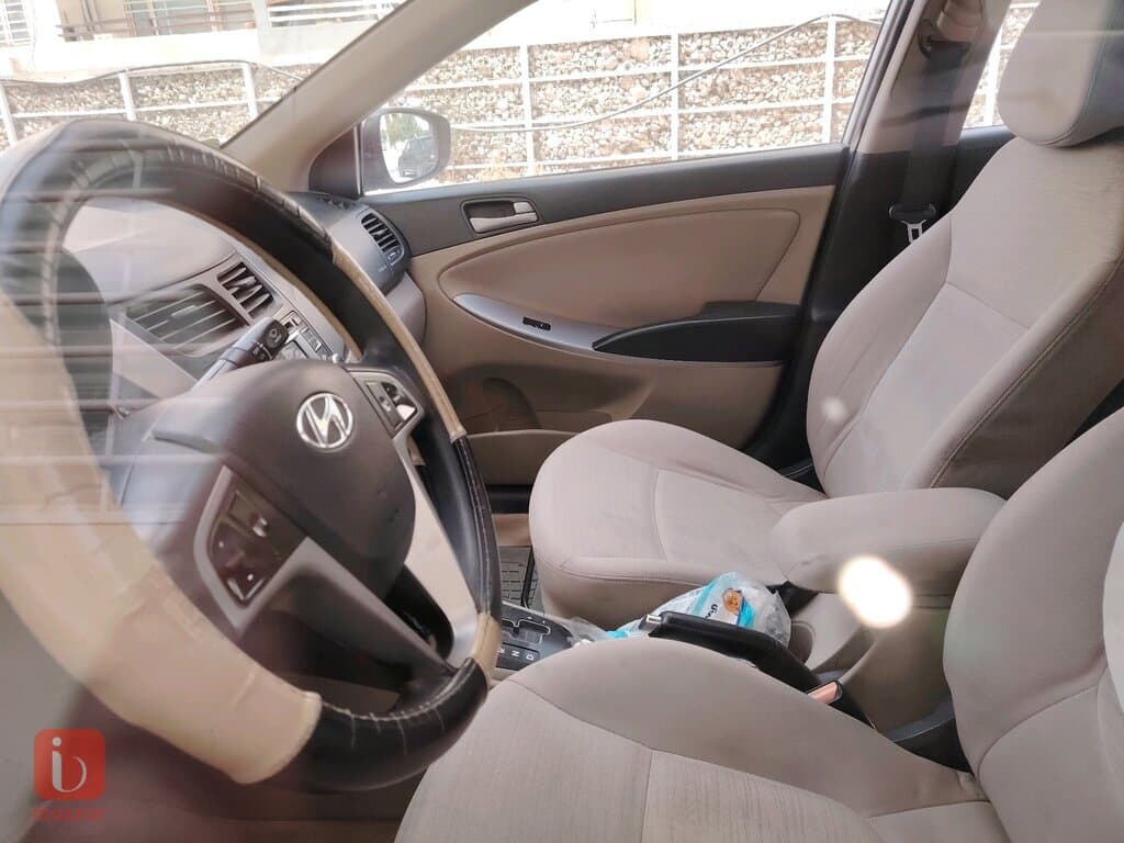 Hyundai Accent 5
