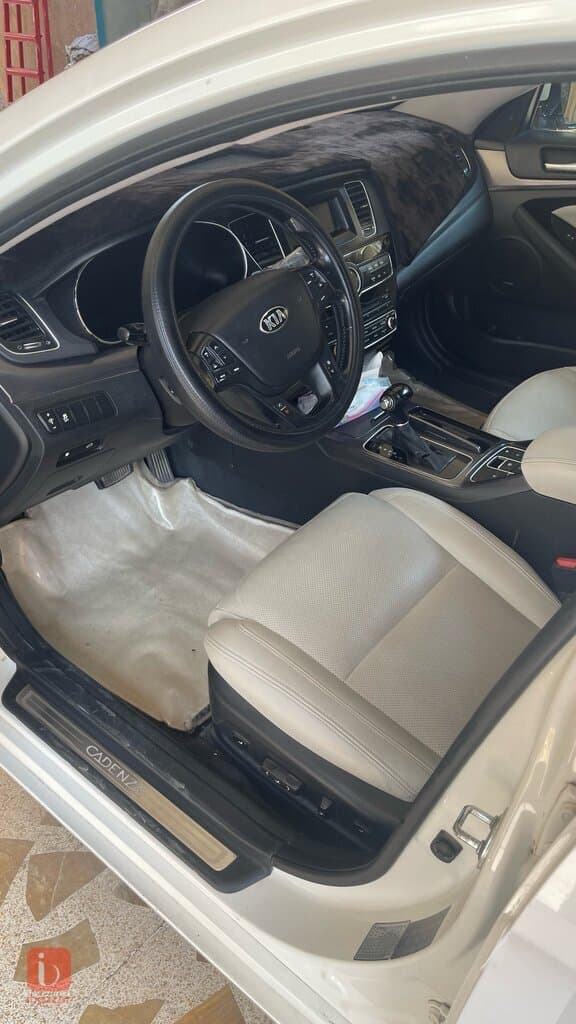 KIA Cadenza Lambda 5