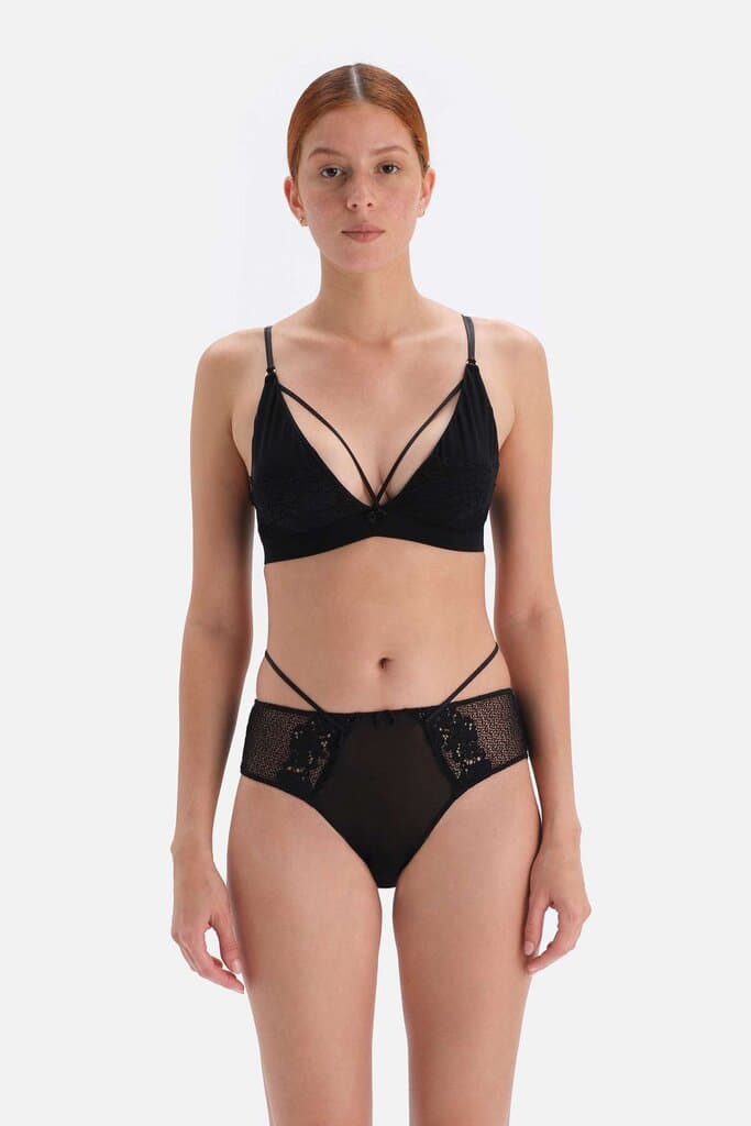 Dagi Black Lace Bralette with Plunging Neckline 5