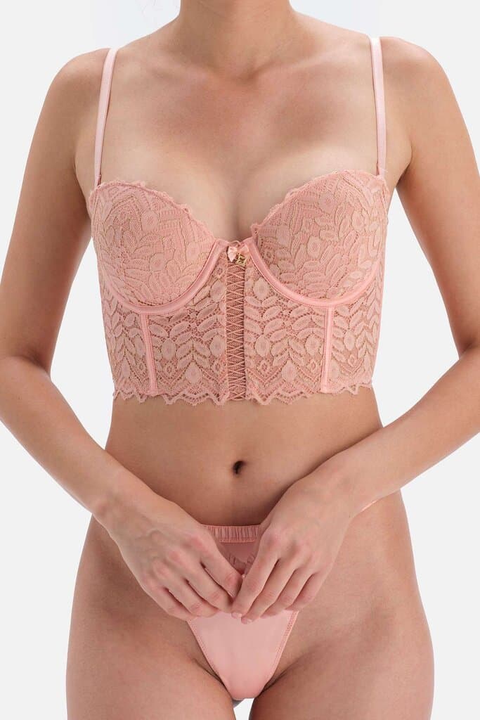 Dagi Lace Bralette with Salmon-Colored Fishnet and Biye Detail 4