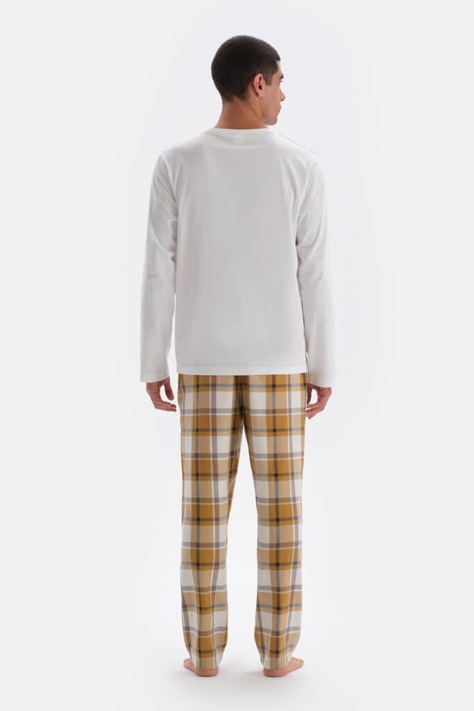 Dagi Ecru Knit Pijama Set with Bicycle Collar and Pocket Detail 2