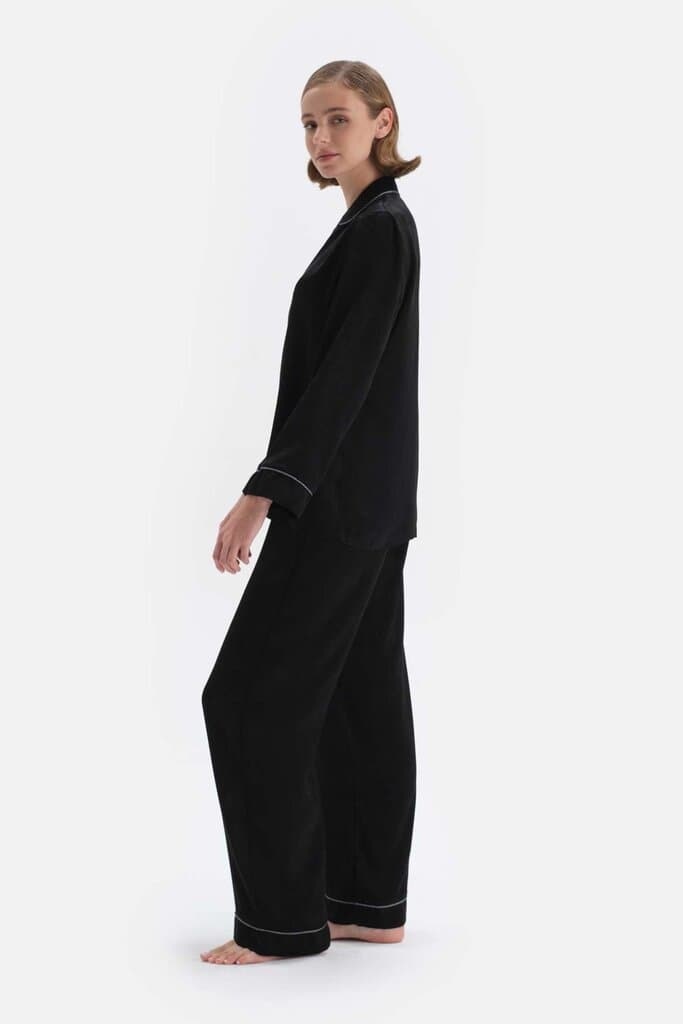 Dagi Black Satin Pajama Set with Shirt Collar Stripe Detail 3