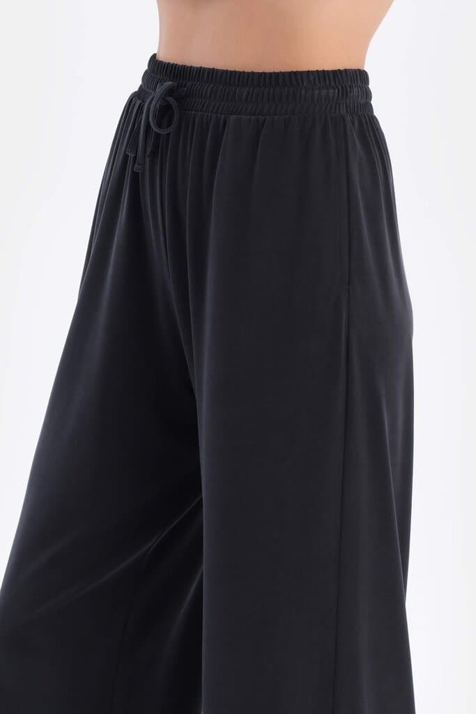 Dagi Black Cupro Trousers with Pockets 4
