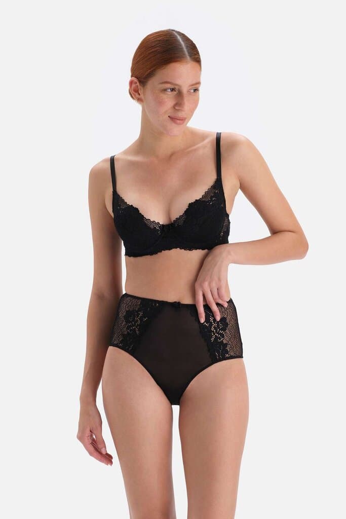 Dagi Black Lace Detail High-Waisted Micro Thong 5