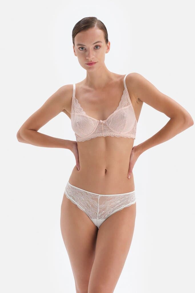 Dagi Off-White Lace Detail Thong 2