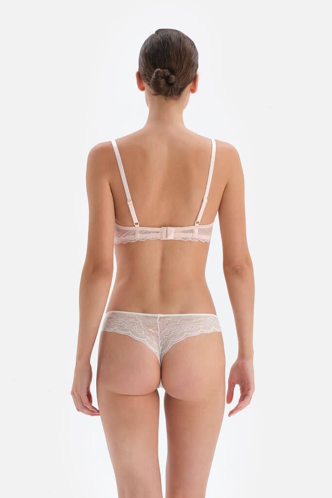 Dagi Off-White Lace Detail Thong 3