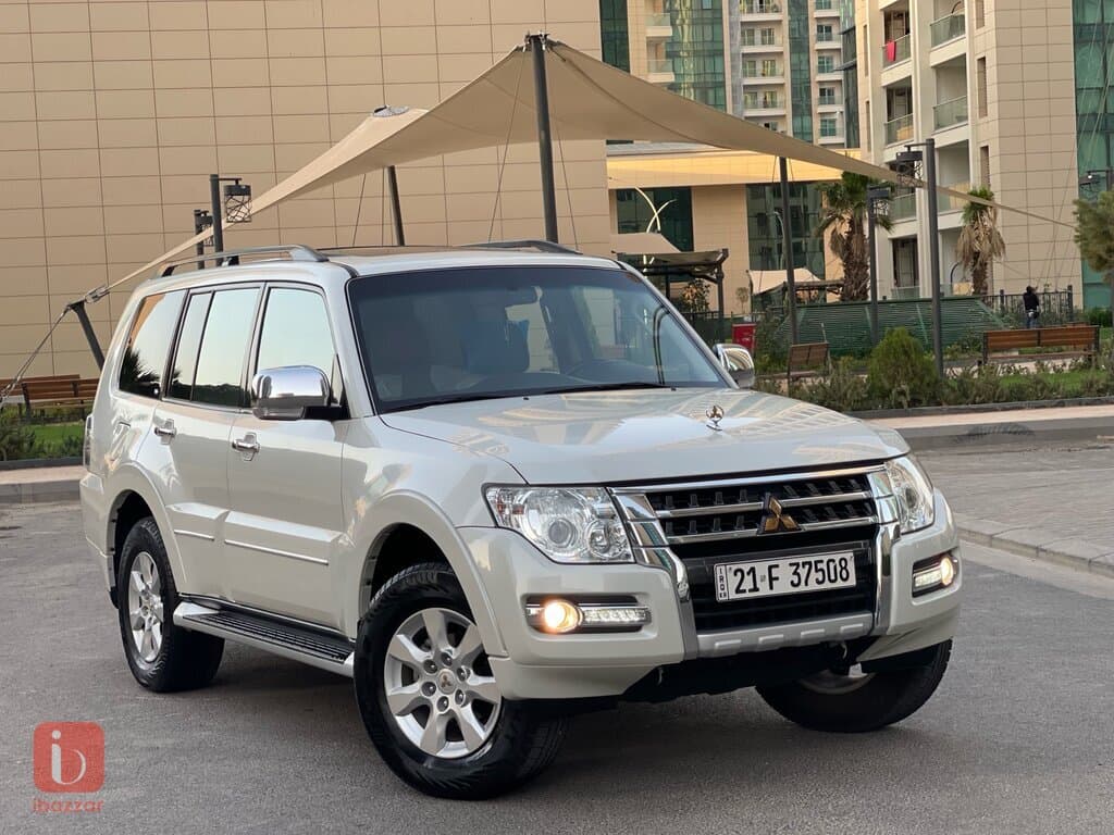 Mitsubishi Pajero GLS
