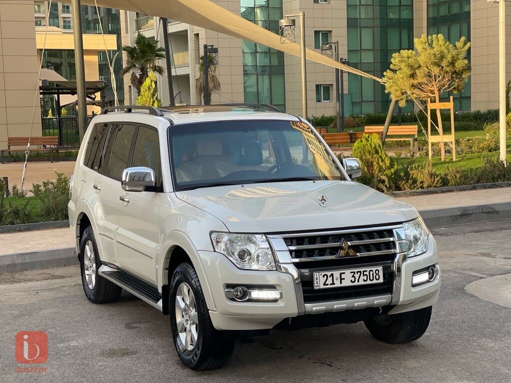 Mitsubishi Pajero GLS 16