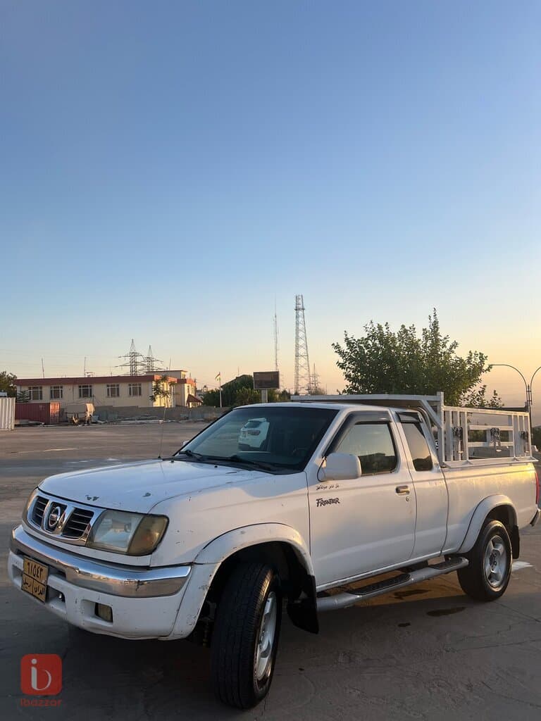 Nissan Frontier S