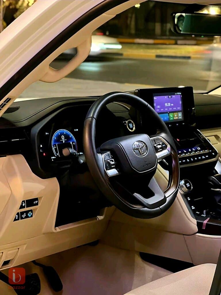 Toyota Land Cruiser GXR Limited 15