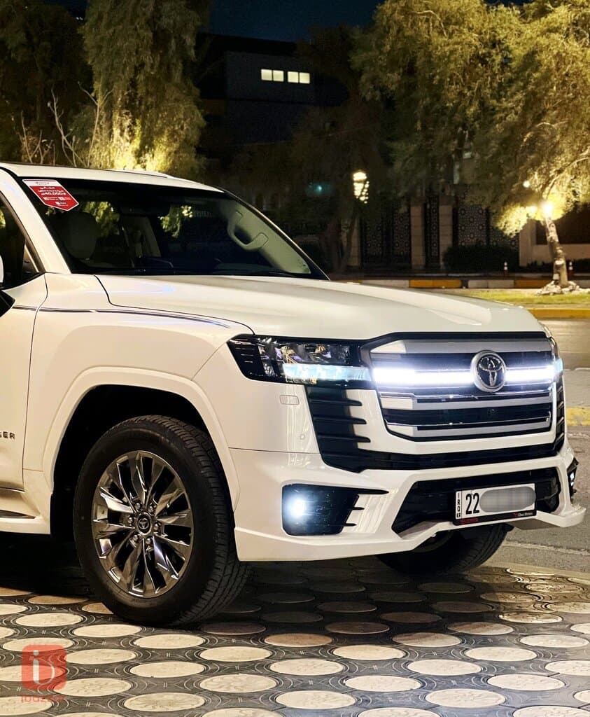 Toyota Land Cruiser GXR Limited 8