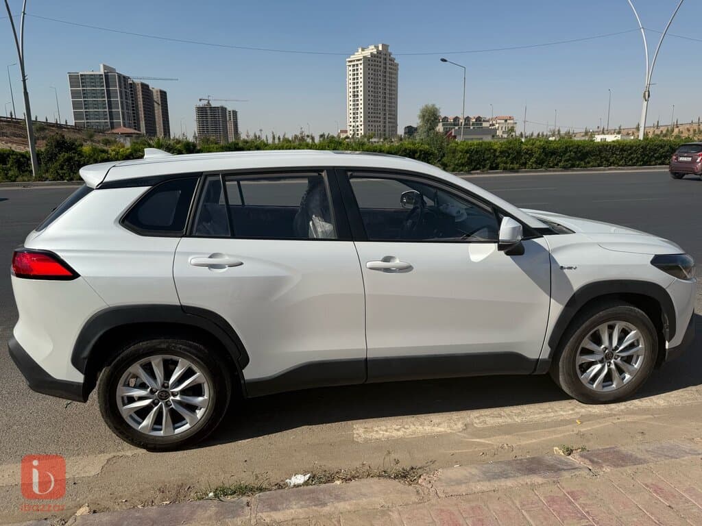 Toyota Corolla Cross 6
