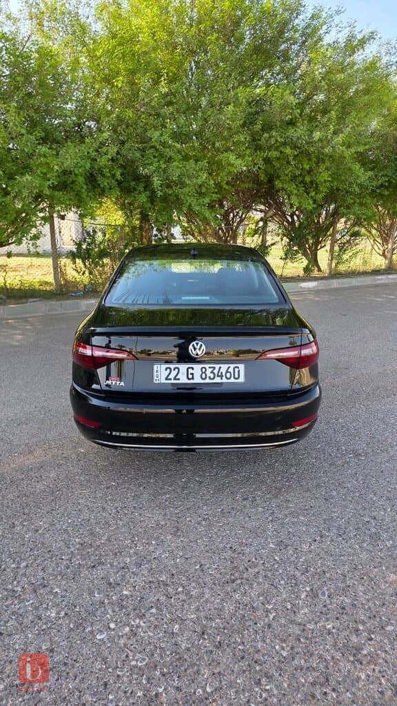 Volkswagen Jetta S 5